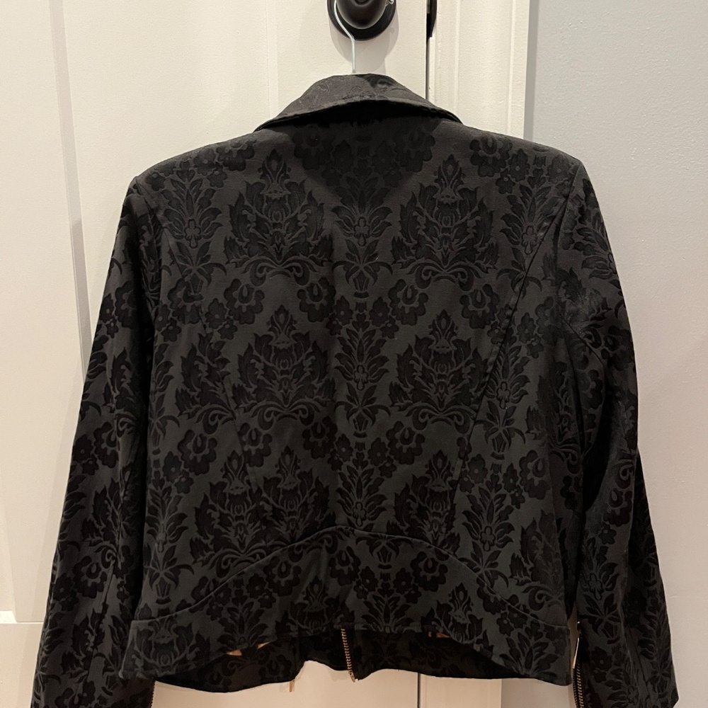 Black Patterned Midnight Velvet Jacket - Picture 2 of 4